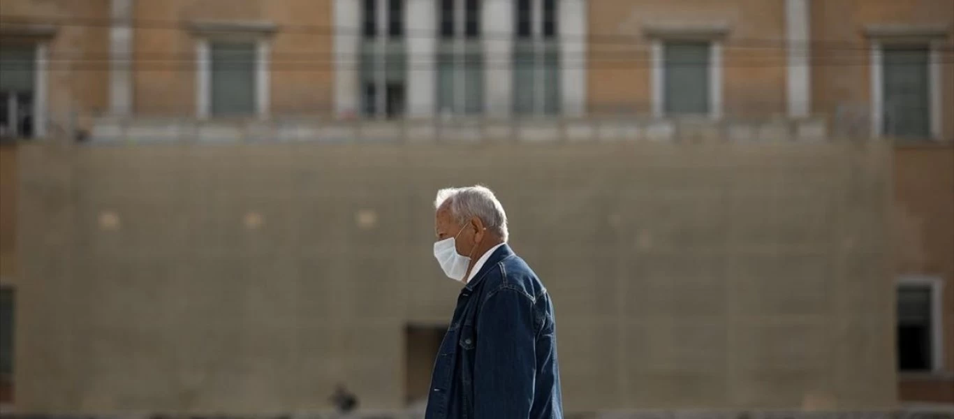 Κατάρρευση της εμπιστοσύνης των ψηφοφόρων προς στην κυβέρνηση: Μόνο το 43% συμφωνεί με τα μέτρα για τον κορωνοϊό